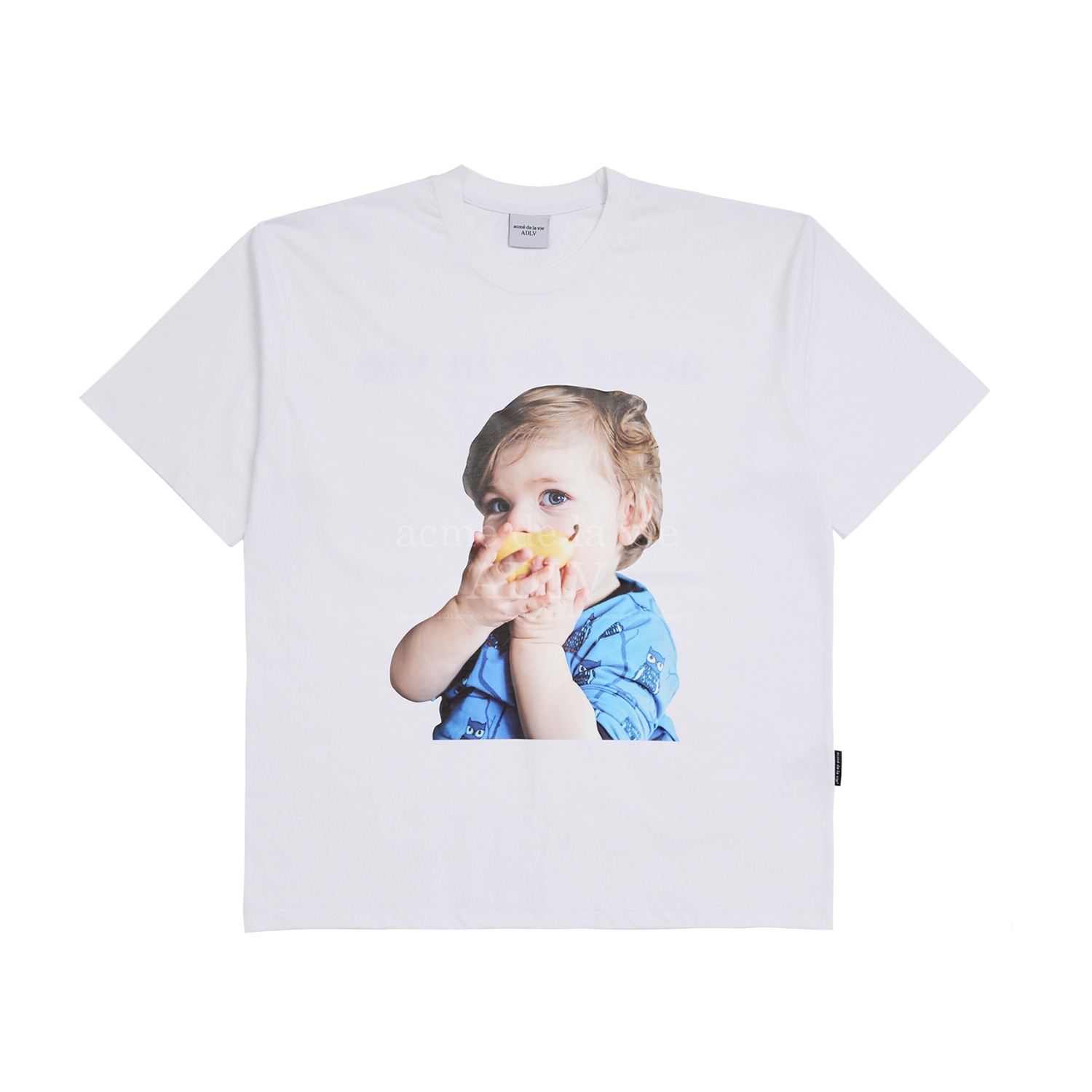 [해외전용 상품] BABY FACE PEAR-EATING BABY SHORT SLEEVE T-SHIRT WHITE